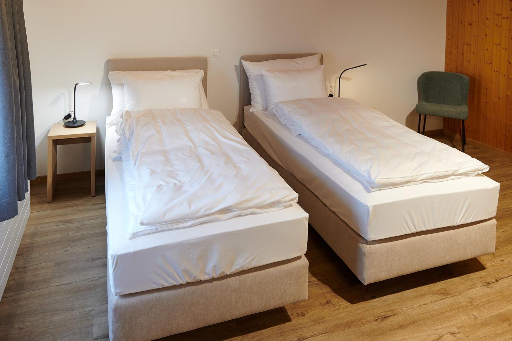 Hotel Jaeger Jeuss - Murten - Self-Check-In Екстер'єр фото