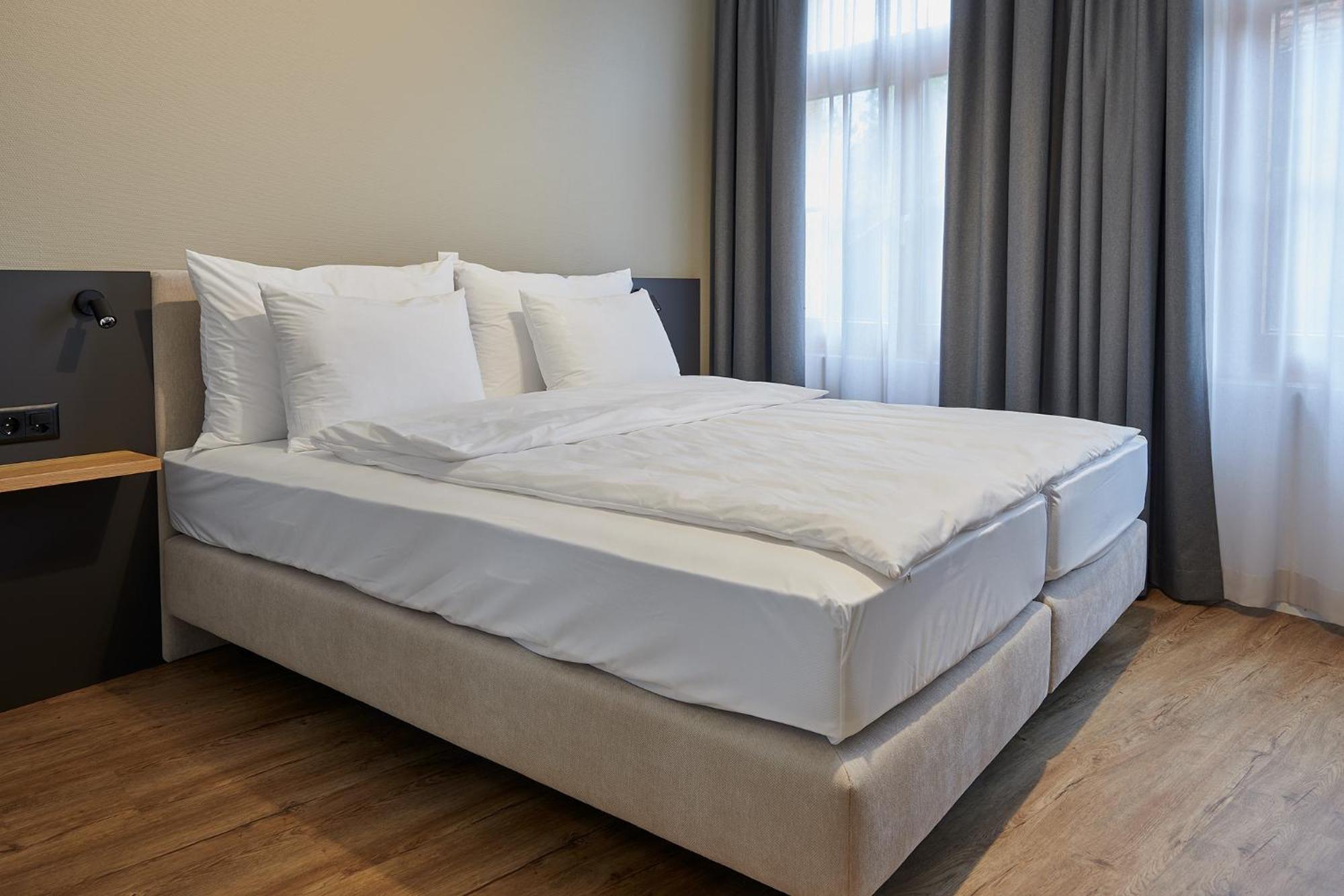Hotel Jaeger Jeuss - Murten - Self-Check-In Екстер'єр фото